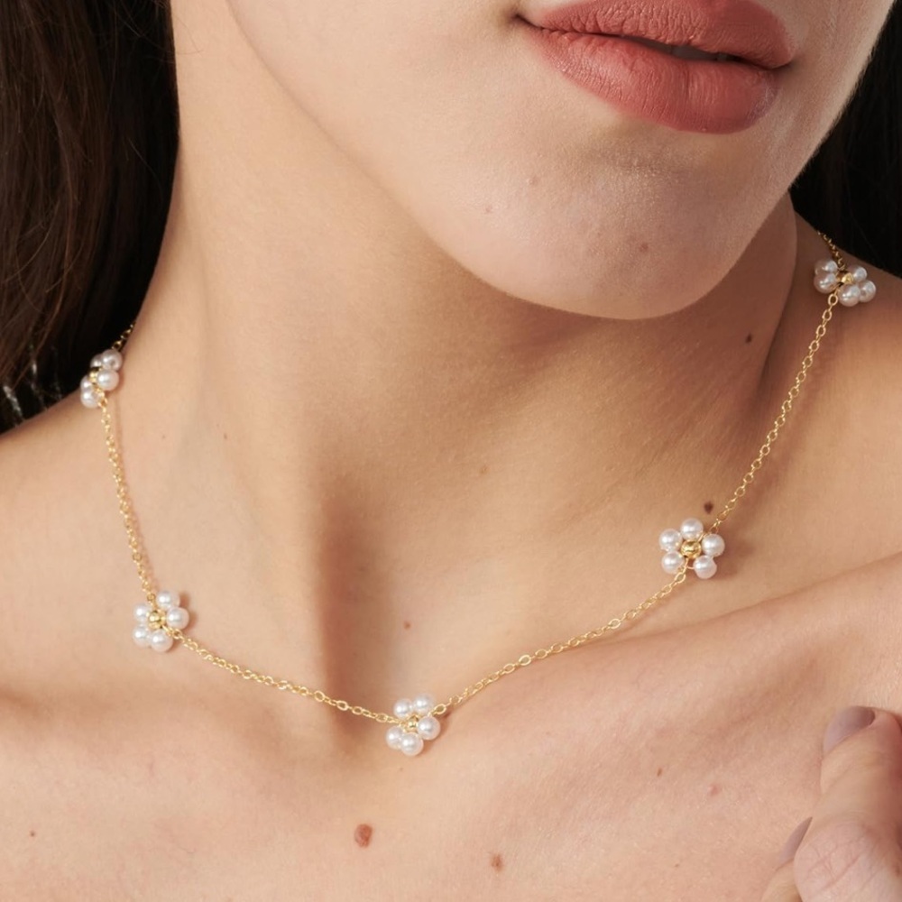 Gold And White Pearl Floral Necklace